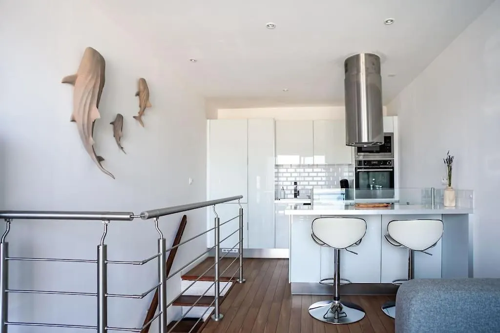 Appartement Cabanon avec terrasse - bord de plage - Le Cabanon 12 à Marseille